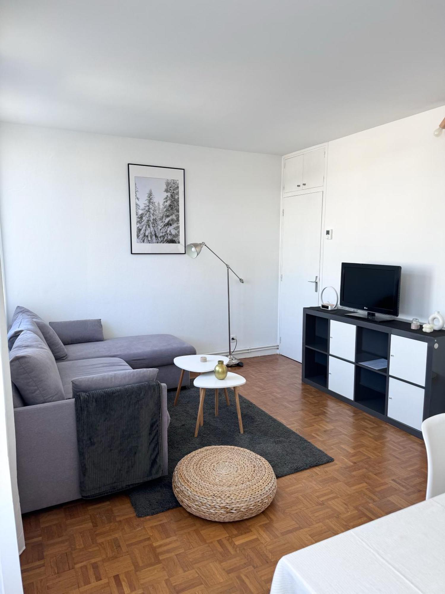 Appartement Vue Parc Montjuzet Avec Garage Clermont-Ferrand